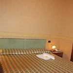 Отель Ristorante Leon D'oro Новента-ди-Пьяве