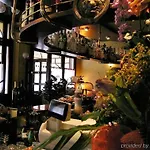 Отель Ristorante Leon D'oro Новента-ди-Пьяве
