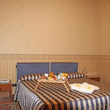 Hotel Ristorante Leon D'oro 3*