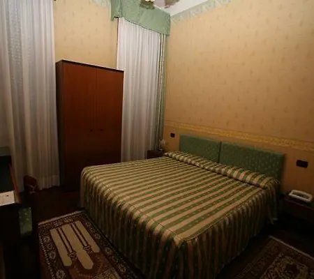 Ristorante Leon D'oro 3* Новента-ди-Пьяве
