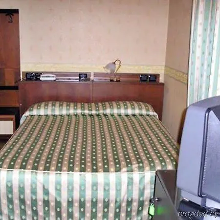 Отель Ristorante Leon D'oro 3*