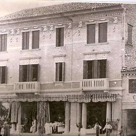 Ristorante Leon D'oro فندق 3*