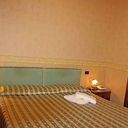 Ristorante Leon D'oro فندق