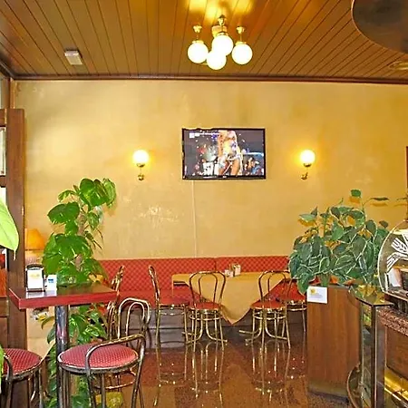 فندق Ristorante Leon D'oro