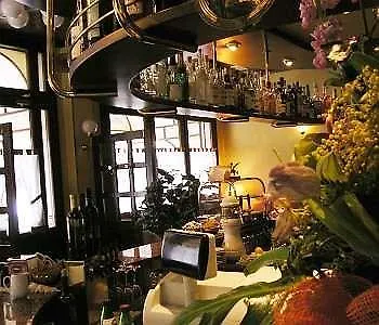 艾尔伯格里昂多罗餐厅酒店 3*